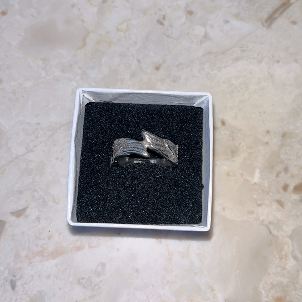 Angel Wing ring - Picture 2 of 3